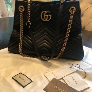 Gucci black Marmont Matelasse chevron shoulder bag